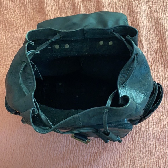 Leather Backpack - Picture 4 of 7